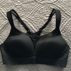 Lucy sports bra 32C